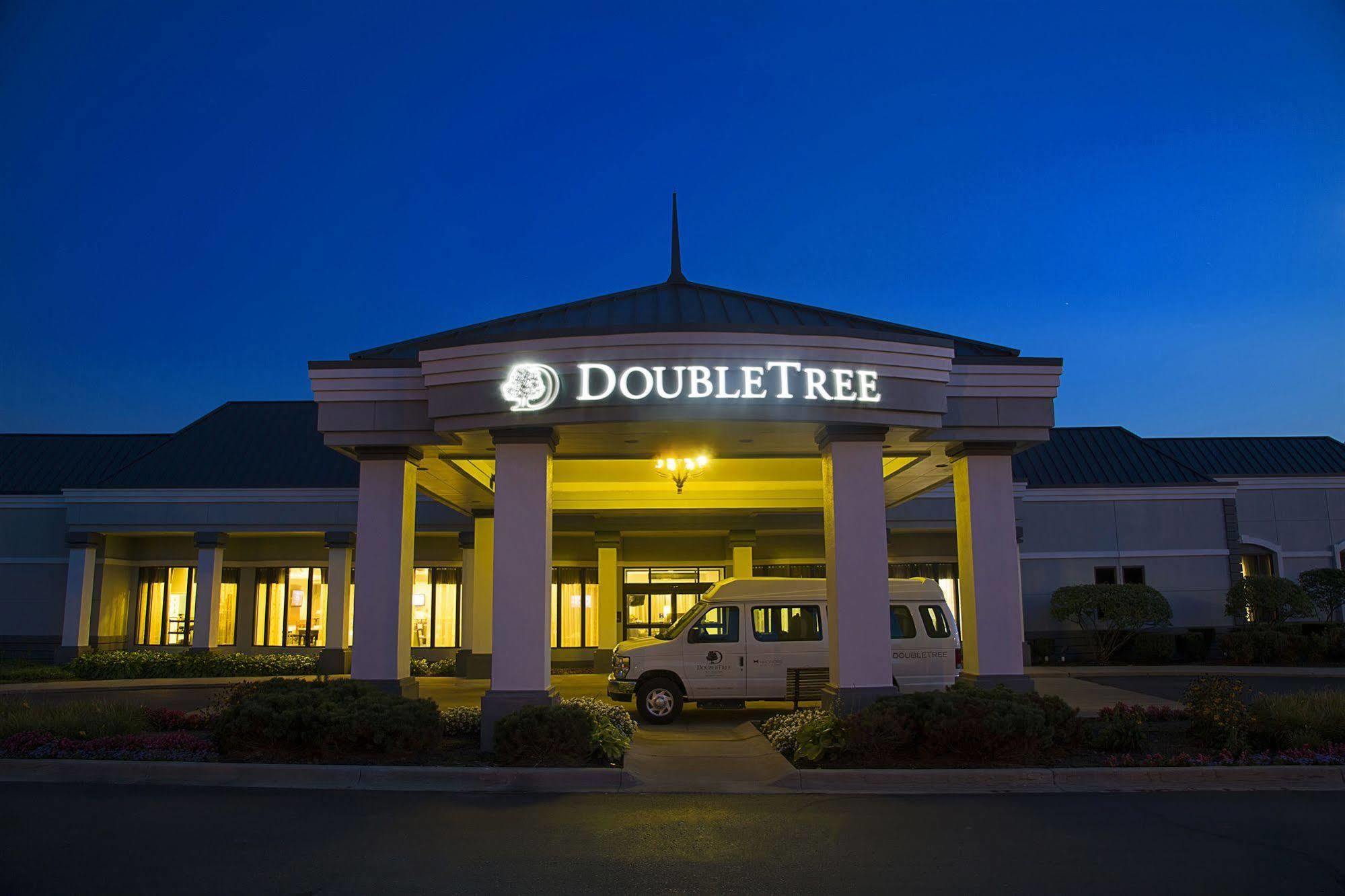 Doubletree By Hilton Hotel Detroit - Novi Exteriör bild